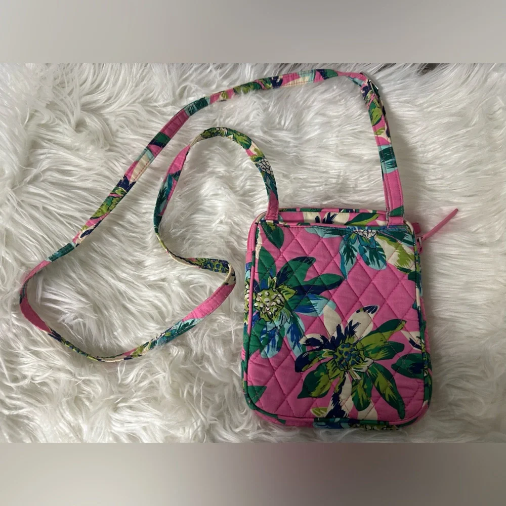 Vera Bradley Mini Hipster Crossbody Tropical Paradise Pink/Green Bag 🌸🌸🩷used - Picture 7 of 7